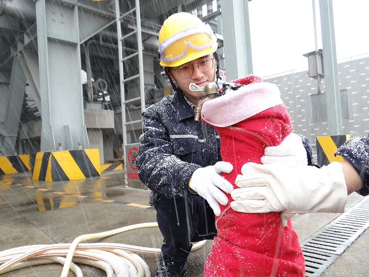 水务集团积极应对雨雪气象，确保出产安全不变运行